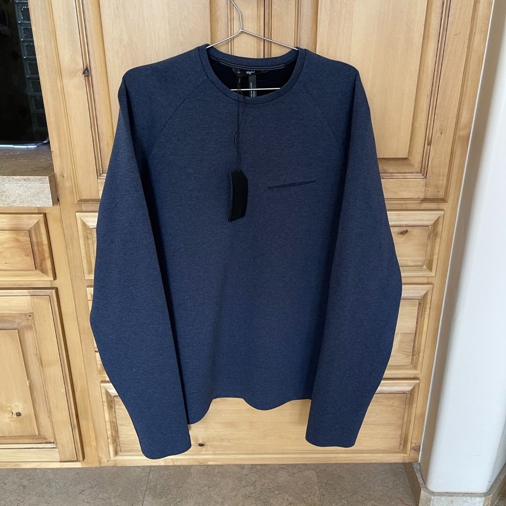 NEW RYU Men's Ethos Crewneck Sweated in size XL